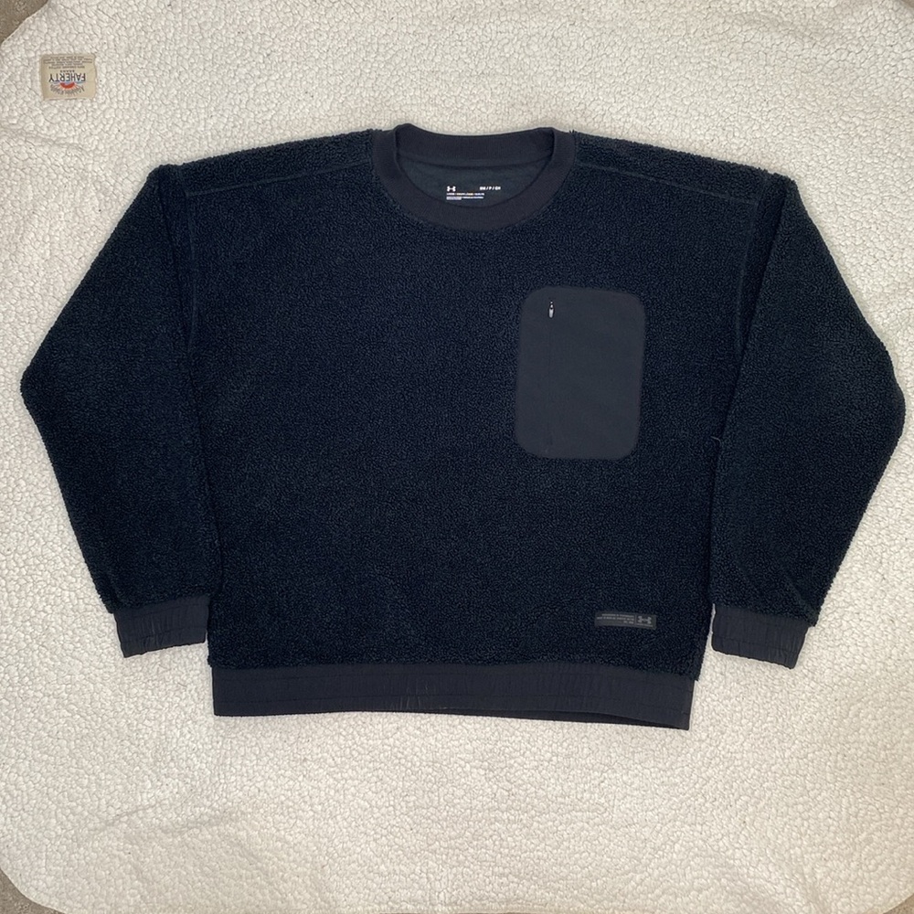 Under Armour Black Loose Mission Crew: Size Small